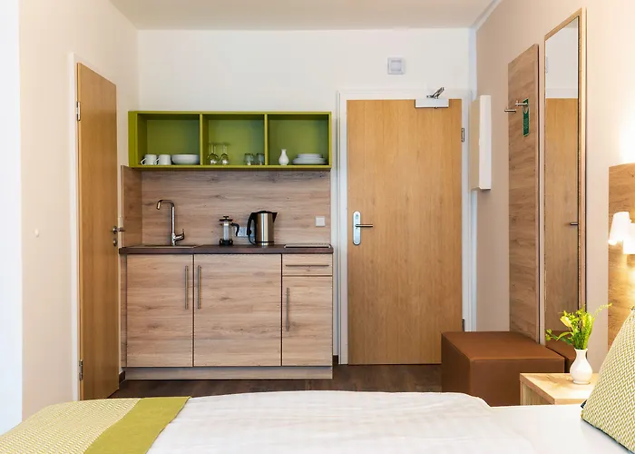 Gaestehaus Lazarus 2* برلين